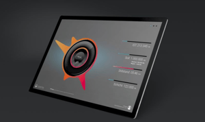 Tablet with a modern machine control. On the left, a graphical representation with a circular element, on the right, various production metrics.